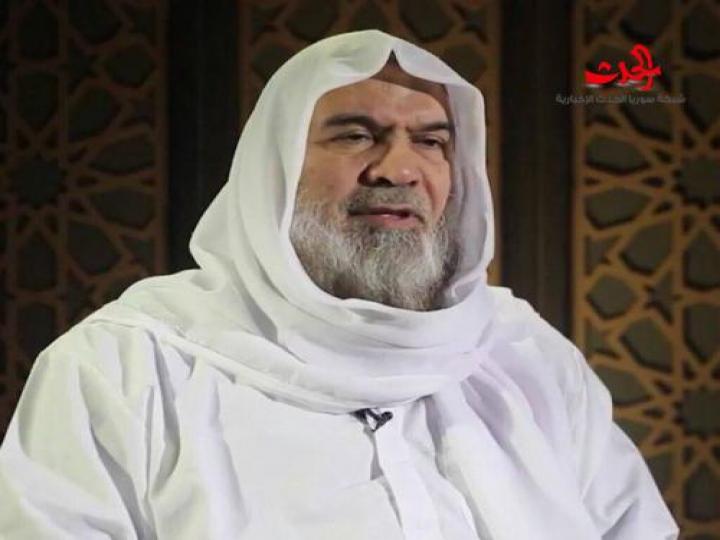 من هو أبو الفرج المصري الذي ظهر مع الجولاني  