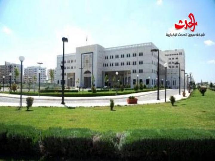 تثبيت العاملين المؤقتين على طاولة رئيس الحكومة المهندس خميس 