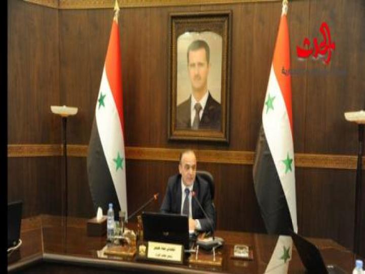 رئيس الوزراء &quot;خميس&quot; يفوض الوزراء بإعادة العامل المستقيل والمعتبر بحكم المستقيل وتمديد خدمة العامل