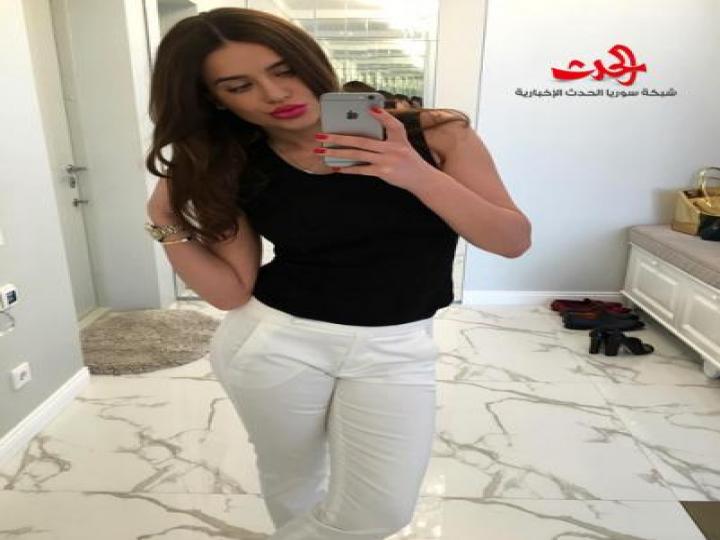 بالصور...أجمل امرأة متزوجة في الكون.!!