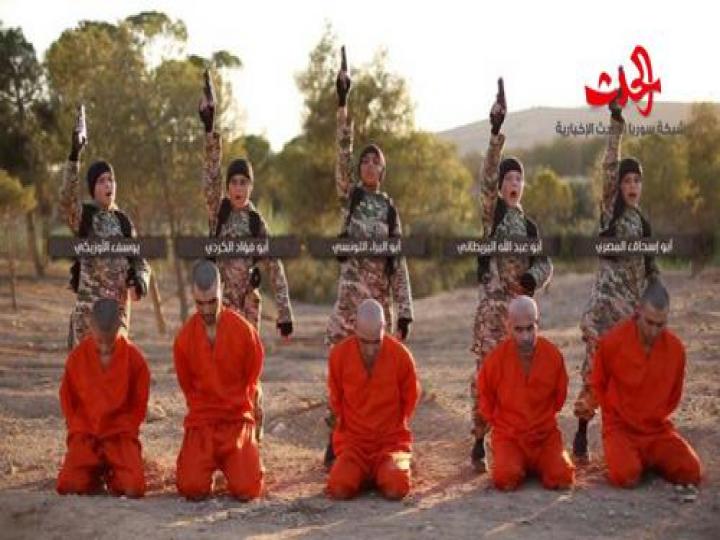بالصور؛ مرة اخرى..داعش يمارس أسلوب الاعدام بأيدي أطفال