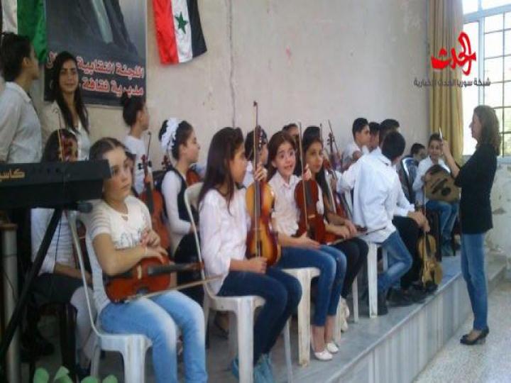 افتتاح مهرجان تشرين في مركز ثقافي الزهراء بحمص 