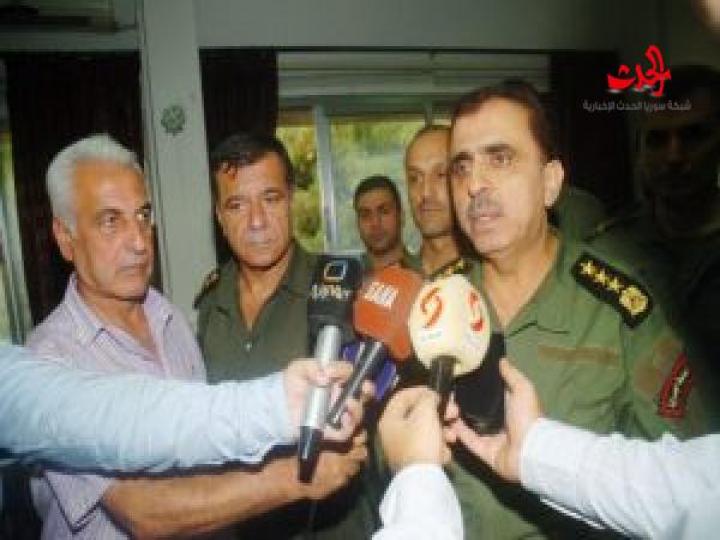 جمارك اللاذقية: ضبط أسلحة وذخيرة متجهة للإرهابيين بريف حماة