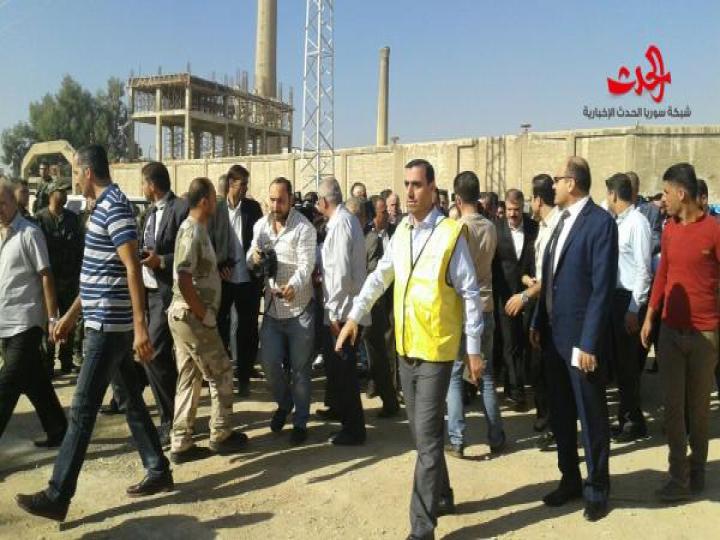 برئاسة المهندس خميس وفد حكومي يتفقد المنطقة الصناعية بمزرعة فضلون بريف دمشق