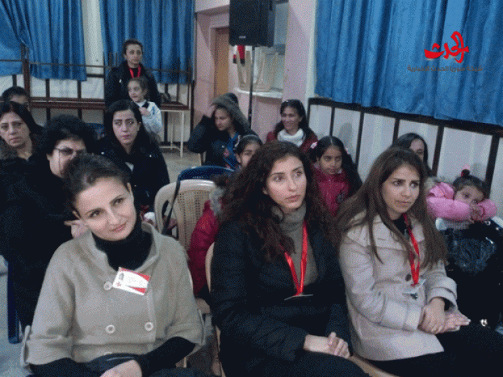 مسرحية جوليا للمخرج نزار جنيدي : لا للزواج المبكر والعادات البالية 