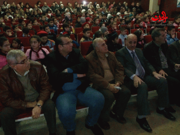 أطفال حمص يعقدوا مجلس برلمانهم الطفلي ويطالبون بتأمين الوسائل التعليمية 