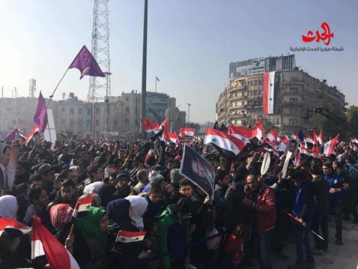 مسيرة مليونية في حلب تأييداً لانتصارات جيشنا الباسل 