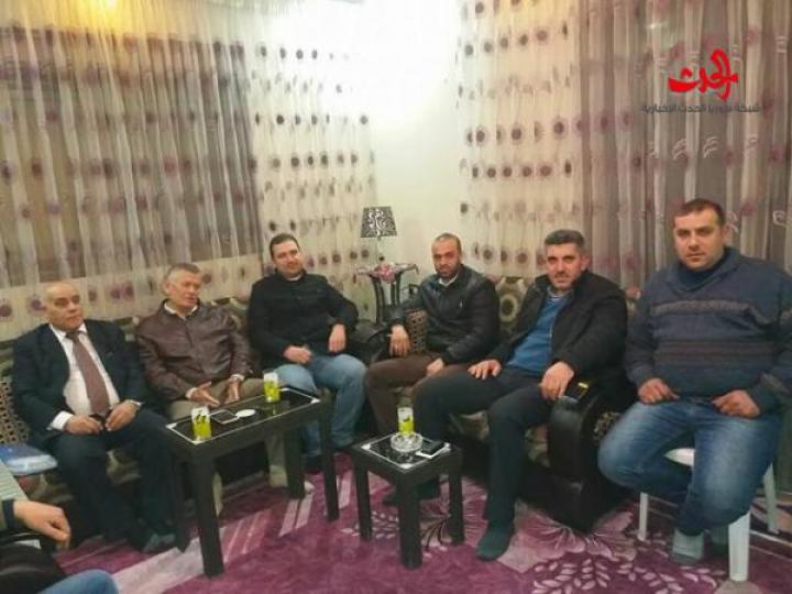 الأمين العام لحزب العهد الوطني يجتمع مع قيادات الحزب وبإعضاء المنظمة الشبابية     