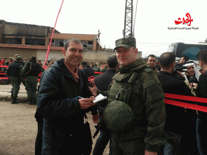 بدء تنفيذ اتفاقية حي الوعر وخروج حولي 1500 مسلح مع عائلاتهم إلى ريف حلب 