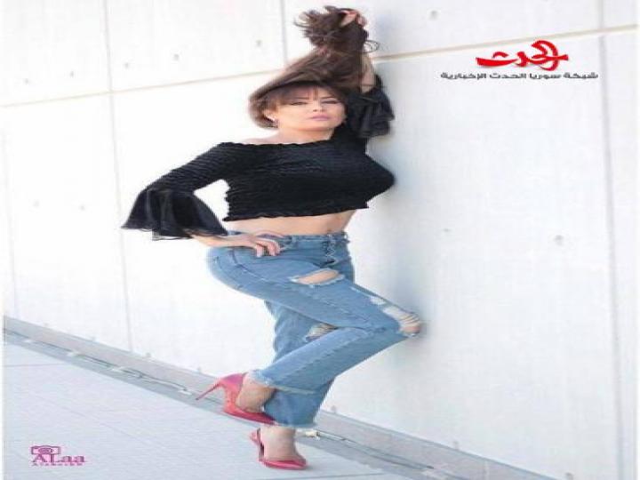 كندة حنا بصور جريئة وداعش يهددها