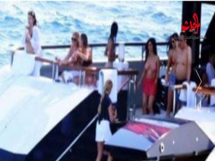 أميرات وأمراء سعوديون بملابس البحر على يخت ثمنه 160 مليون دولار