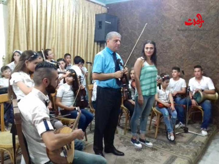           أصبوحة غنائية في رابطة المحاربين القدماء فرع حمص بمناسبة عيد الجيش 