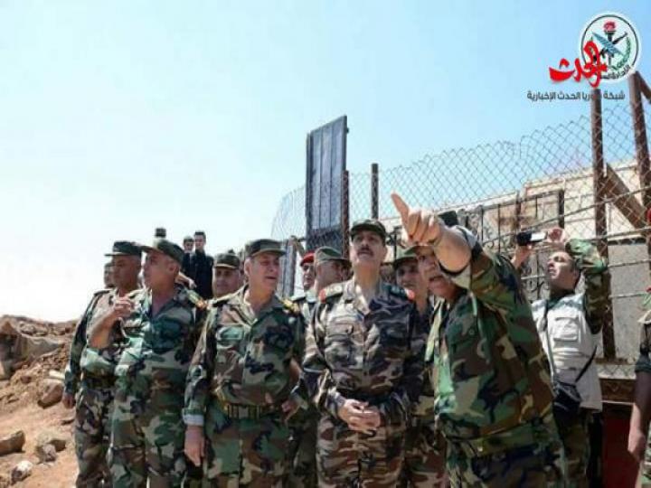 العماد فهد جاسم الفريج يزور تشكيلا الجيش في درعا