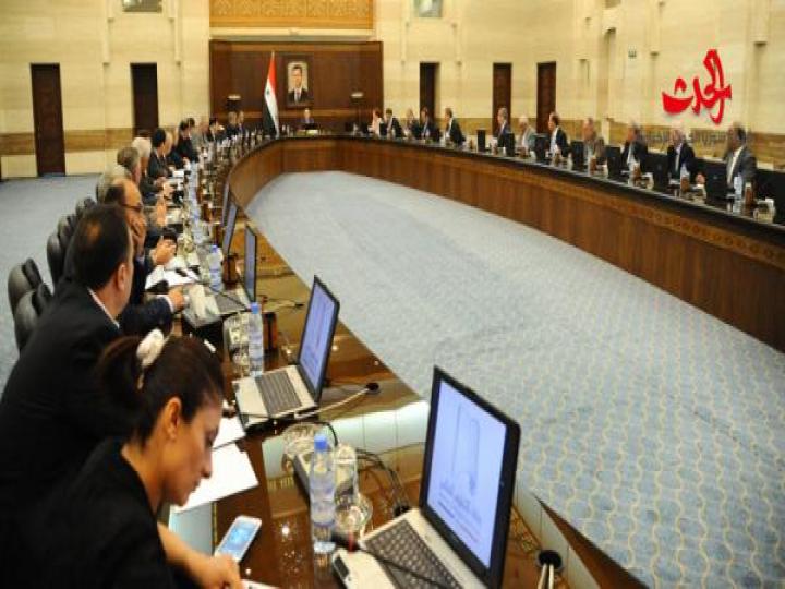 مجلس الوزراء يبارك انتصارات الجيش في دير الزور و يطلع على تقرير اللجنة المكلفة بمشروع 66 