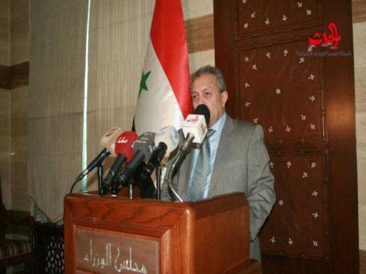 مجلس الوزراء يبارك انتصارات الجيش في دير الزور و يطلع على تقرير اللجنة المكلفة بمشروع 66 