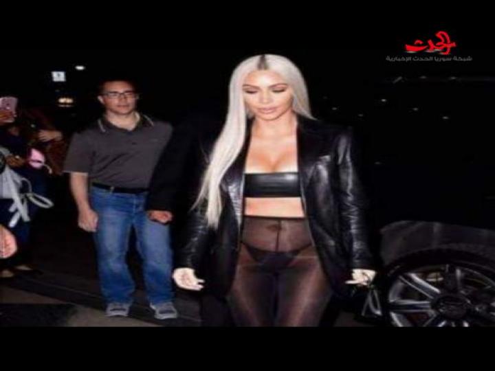 شاهد بالصور: كيم حضرت أسبوع الموضة بملابسها الداخلية