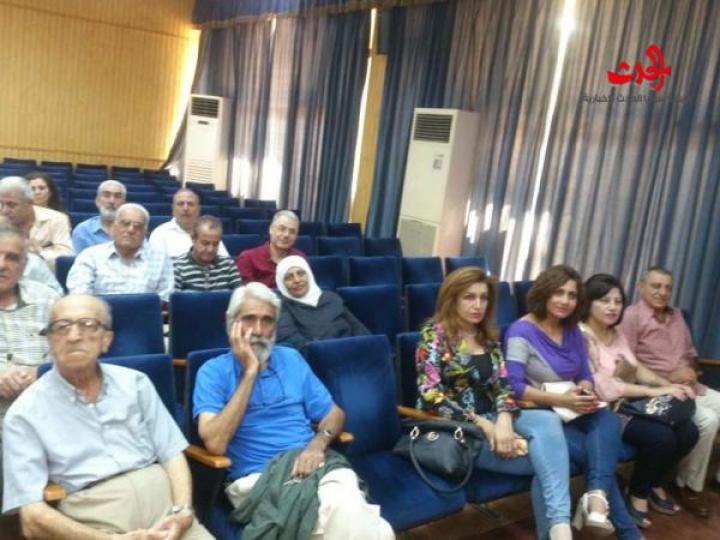                          أفراح تشرين بصوت شعراء حمص في المركز الثقافي في حمص 