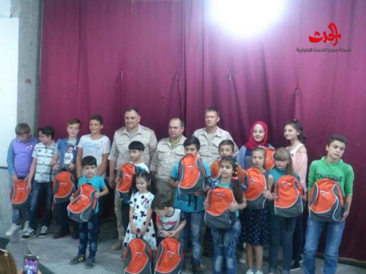 الجالية الروسية في حمص تحتفل بعيد المعلم وعيد المعرفة الروسي 