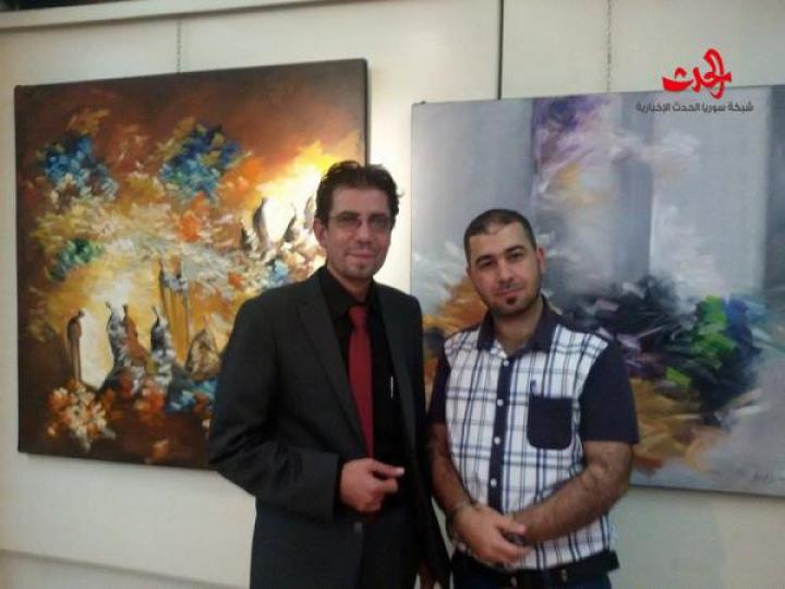 معرض الفن التشكيلي&quot; تناقض&quot;