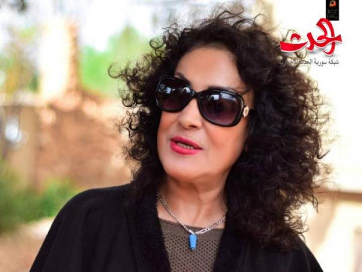 حاولت طرق جميع الابواب للعمل لكن محاولاتي باءت بالفشل وإعلامنا أصبح للتصفيق  