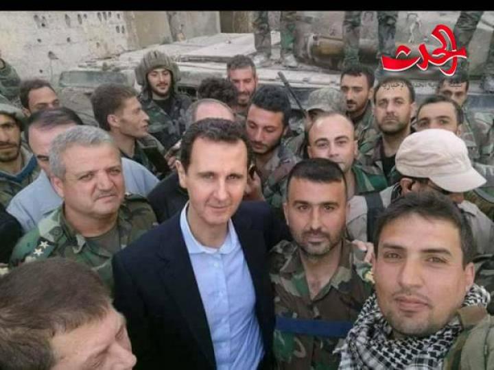 بالصور .. على خطوط النار في الغوطة الشرقية .. الرئيس الأسد مع أبطال الجيش العربي السوري