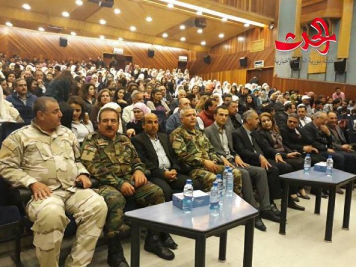 حفل تكريم أمهات الشهداء الشبيبين على مسرح دار الثقافة في حمص 