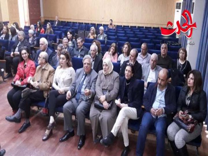             مادلين طنوس توقع ديوانها الأول ( شمس وفي ) في ثقافي حمص 