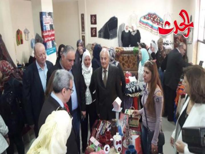       المعرض الثالث لدعم نشاط المرأة ينطلق في غرفة التجارة في حمص 