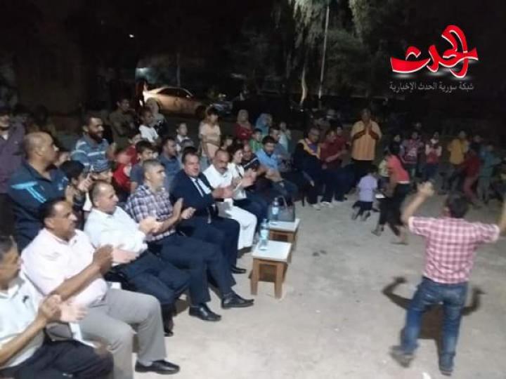 حفل فني غنائي للمهجرين بمركز ايواء جباب