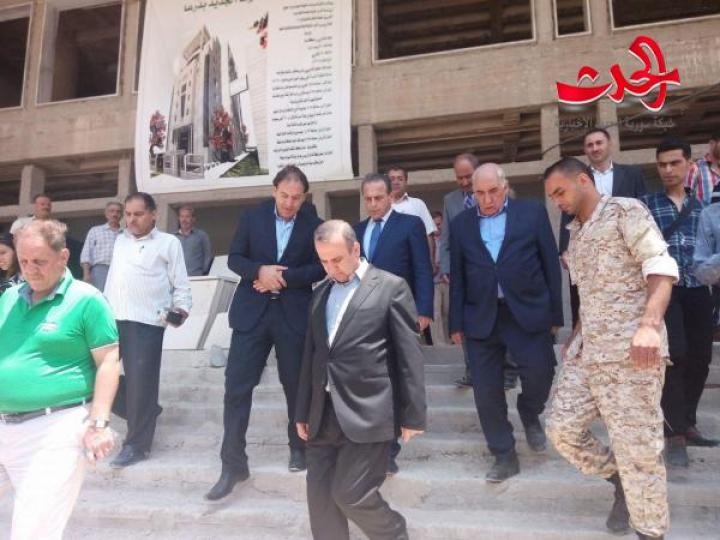وزيرا الصحة والإدارة المحلية يتفقدان مركز الإقامة المؤقت بجباب