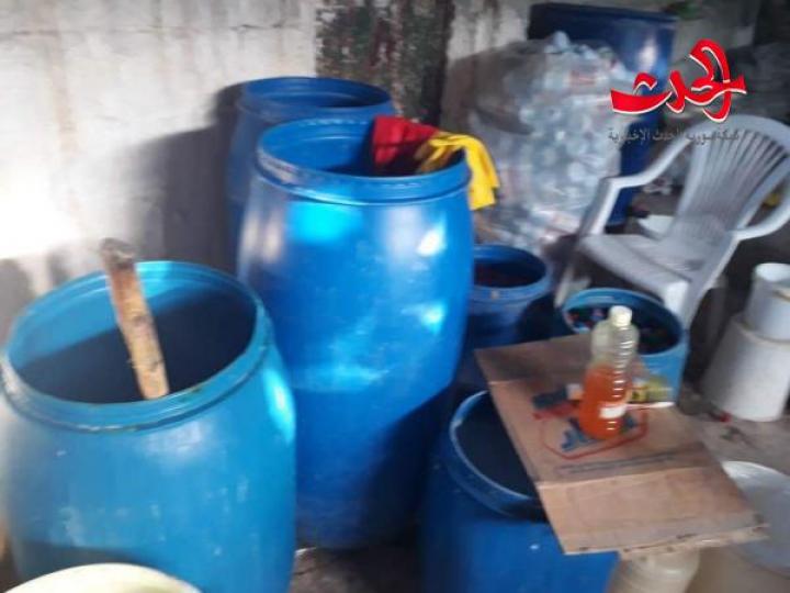 ضبط مواد تنظيفية مخالفة في اللاذقية