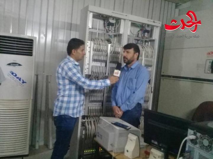 اعادة تمديد الكوابل الهاتفية المعتدى عليها بساحة بصرى 