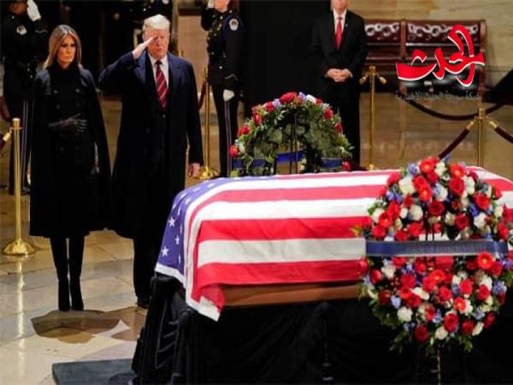 جورج بوش الابن يجهش بالبكاء في حضور 4 رؤساء.. صور