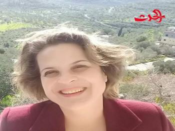 وحيدة / شعر ليلى أحمد