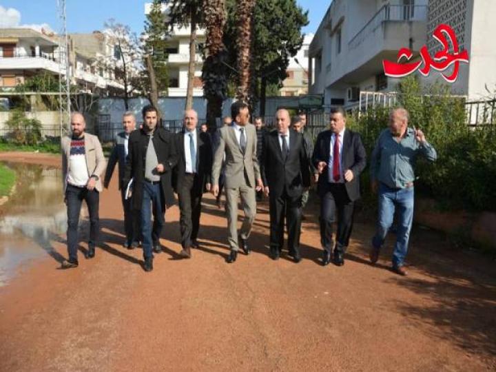 وزير التربية : العمل بروح الفريق الواحد والابتعاد عن الروتين