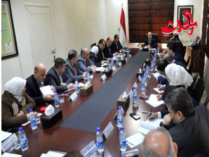 رئيس الحكومة يطلب ترميم أسطول “السورية” ويحذر.. سيحاسب بشدة من تثبت إدانته