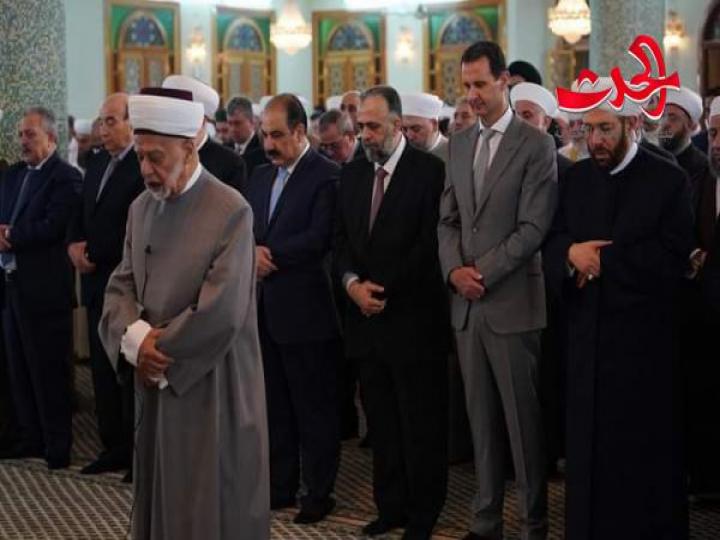الرئيس الأسد يؤدي صلاة عيد الفطر السعيد في جامع الرئيس حافظ الأسد بـدمشق