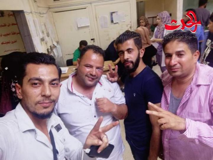 مجهولون يعتدون بالضرب على مراسل سورية الحدث و مصور سانا خلال تغطيتهم لمهرجان بصرى الشام 
