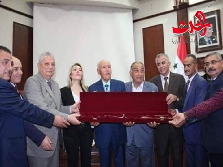 د. صابر فلحوط مكرماً ...بالسويداء