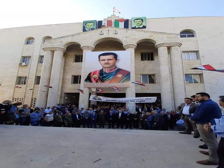 إزاحة الستار عن صورة بانورامية للسيد الرئيس بشار الأسد بعنوان القاضي الأول