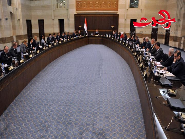 مجلس الوزراء يناقش الخطط والبرامج والسياسات الاقتصادية لتحسين الواقع المعيشي للمواطنين