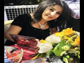 ثناء أحمد  /  إلى ناقد