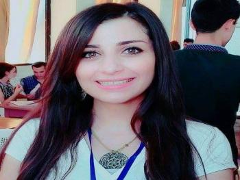 سلمى اليوسف الطفلُ في دمي