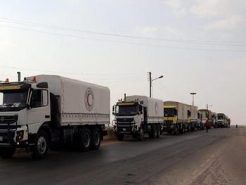 دفعة مساعدات من الهلال الاحمر الى 3 بلدات في ريف درعا