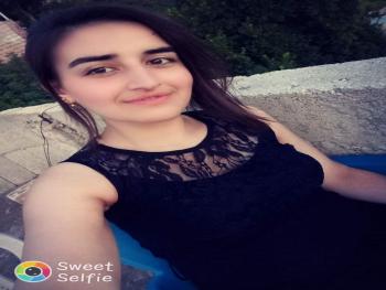 نوارة خنسة تقول القصيدة