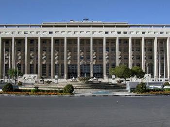مصرف سورية المركزي يحذر من المنشورات المزورة 