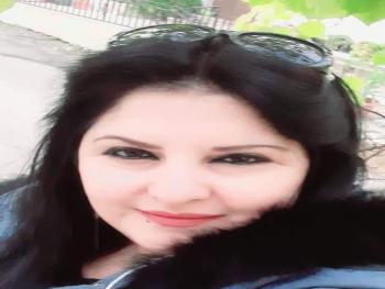 أيها المارون بقلم الشاعرة رولا أحمد الصالح