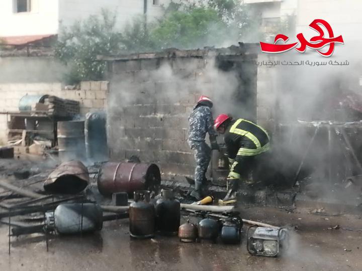 بالصور... فوج الاطفاء  يخمد حريق نشب في حي الضاحية بدرعا