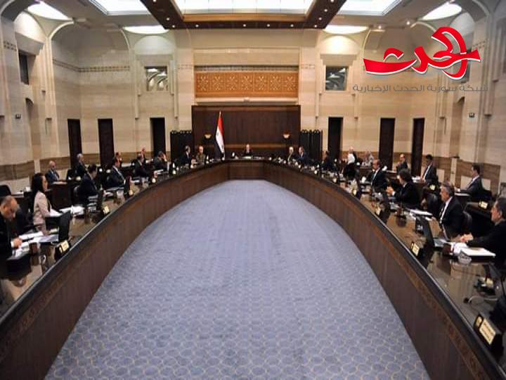 قرارات جديدة من مجلس الوزراء بخصوص الاجراءات الاحترازية منها إعادة الدوام بنسبة ٤٠% في الوزارات