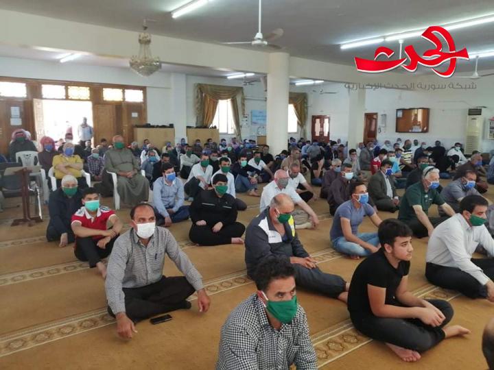 أداء صلاة الجمعة بمساجد درعا مع تطبيق الإجراءات الوقائية